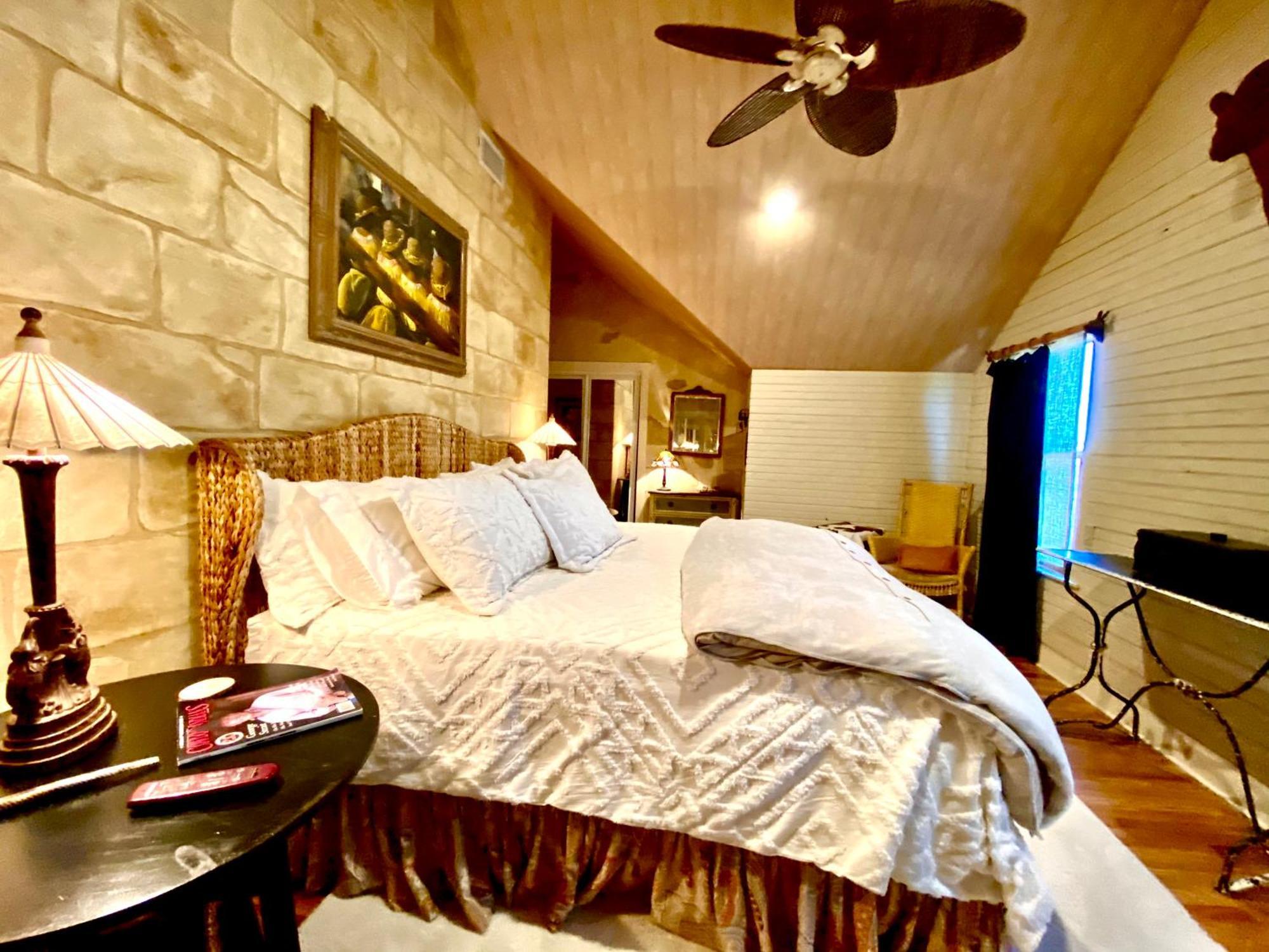 V700 Ranch Stays Marble Falls Kültér fotó
